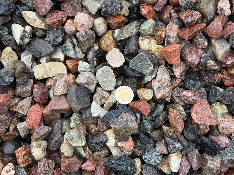 Żwir kruszony GRYS 16-22mm kamień ogrodowy ozdobny 25kg