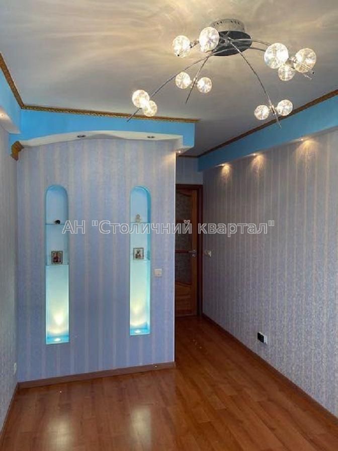 Біличі Трикімнатна Мудрака 31а
