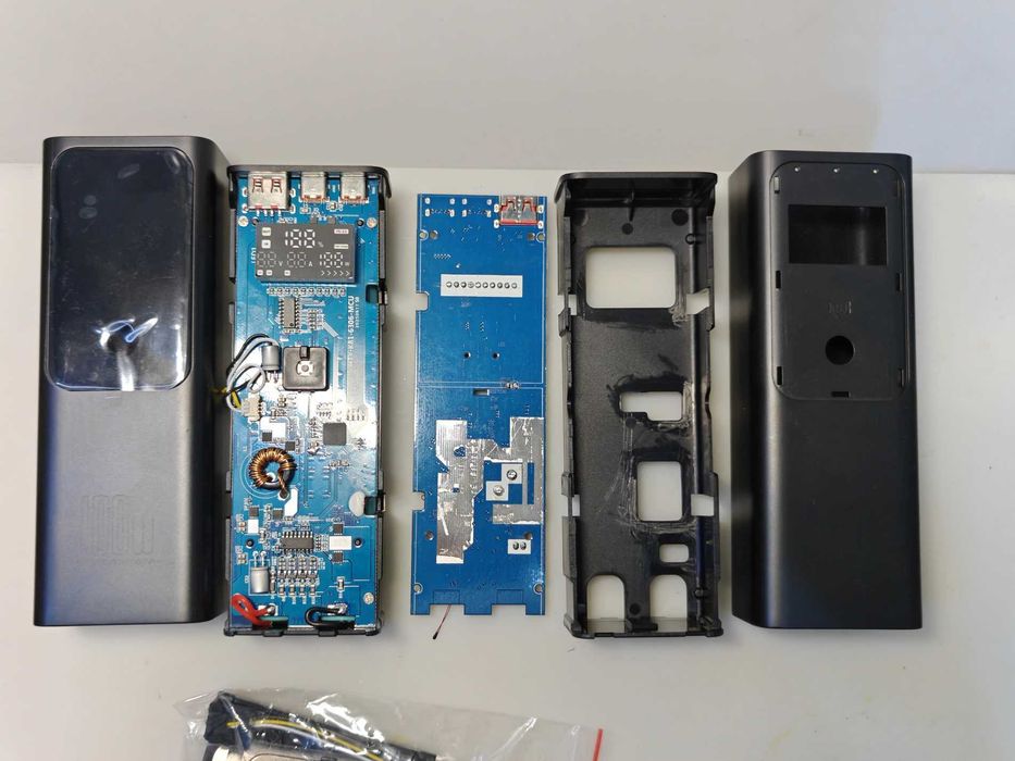 Конструктор для внешней батареи PowerBank 100W 24000мА/ч 21700 x4