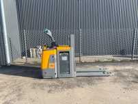 Jungheinrich ERD 220 wózek elektryczny 2000kg podest paletowy unoszący