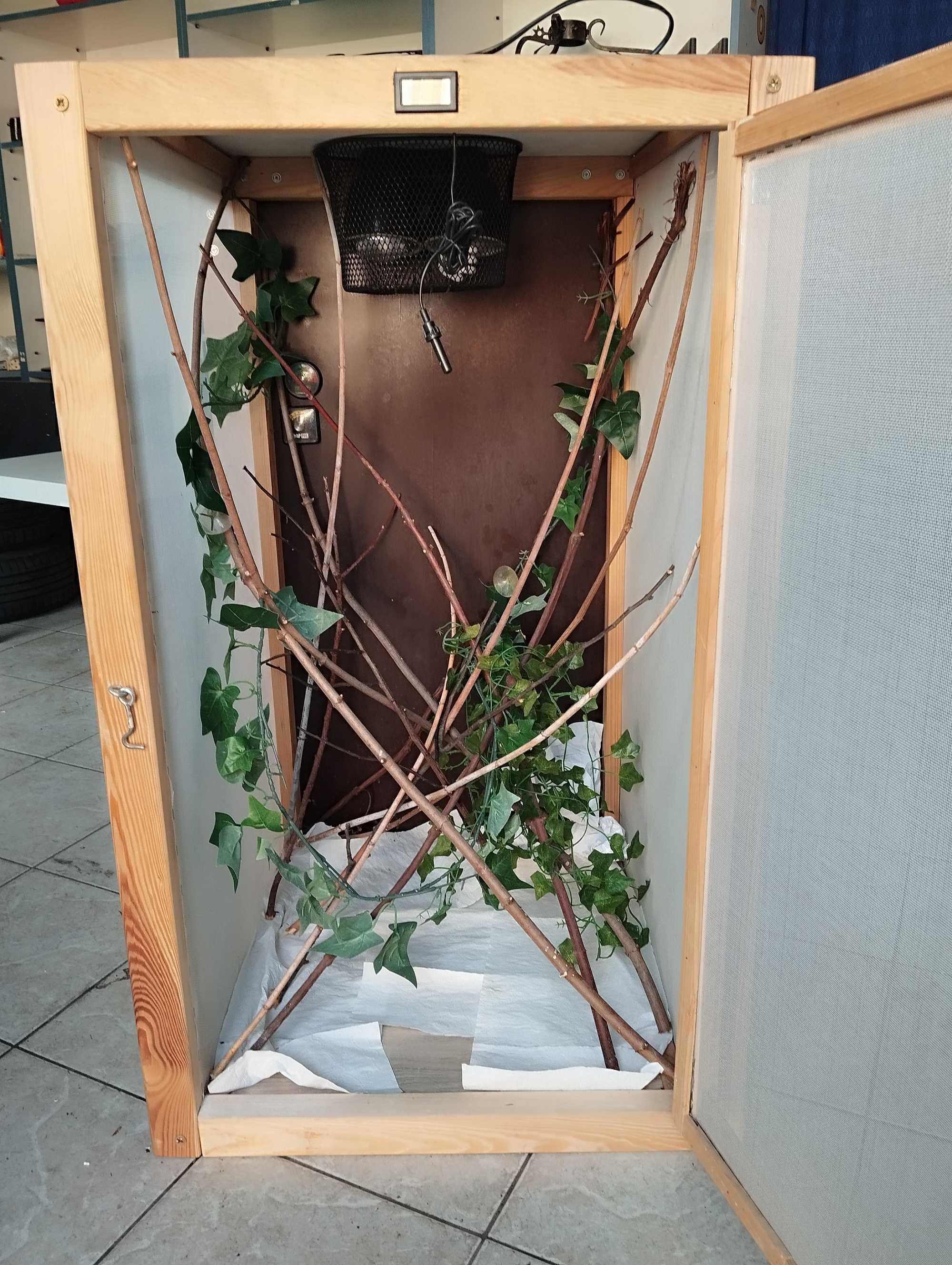 Terrarium dla kameleona/jaszczurki  - duże , wyposażone - SUPER