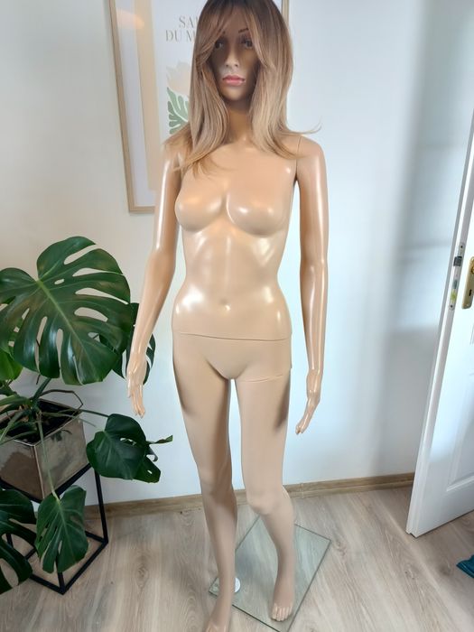 Sprzedam Manekina Damskiego całopostaciowego + dwie peruki