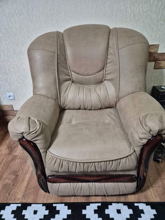 М'яке крісло в чудовому стані