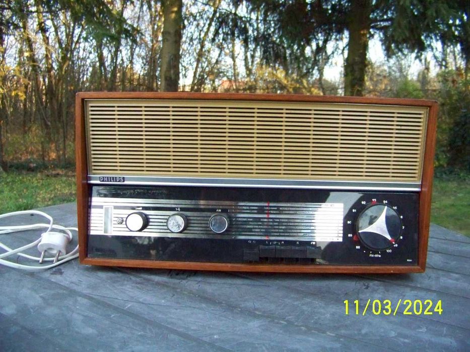 Stare radio lampowe Philips B4S62A/00 sprawne.