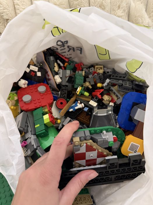 Лего ( пакет з різними деталями)