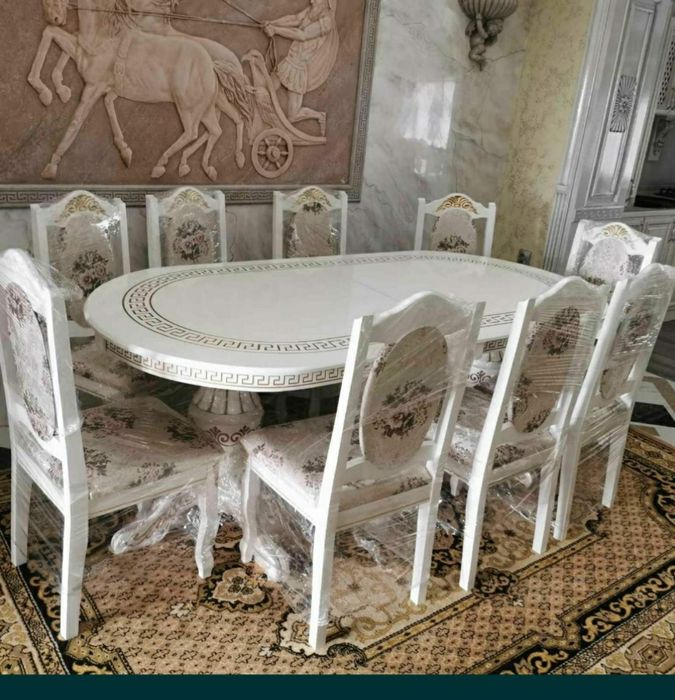 Столи та Стильци