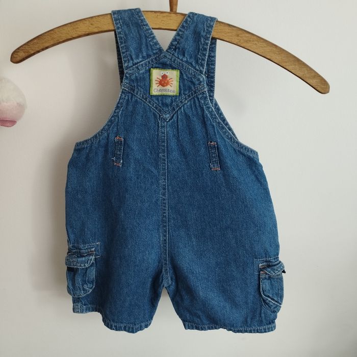 Jeansowe ogrodniczki chłopięce Cherokee, rozmiar 74 (6–9 miesięcy).