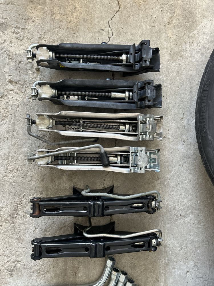 Домкрат VW Passat Golf Jetta Octavia A7 Super B Rapid Audi A4 A6