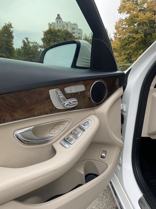 Mercedes Benz C-Class