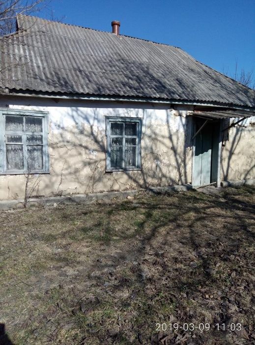 Продаётся земля с домиком с.Карапыши Мироновский район