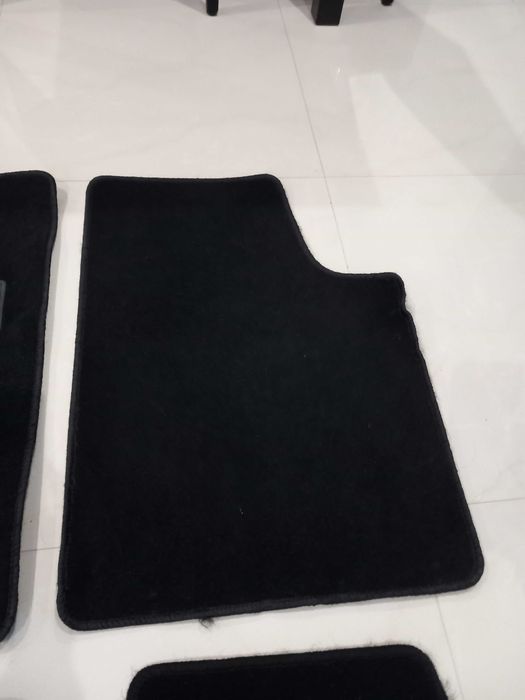 Conjunto Tapetes Automóvel