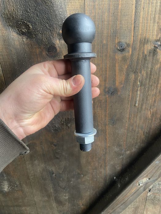 Палець з яблуком 30 мм для трактора з різьбою фаркоп навісне