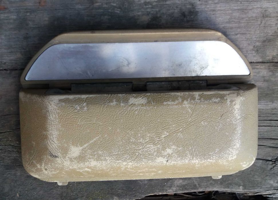 Пепельница дверцы БМВ 7 акула