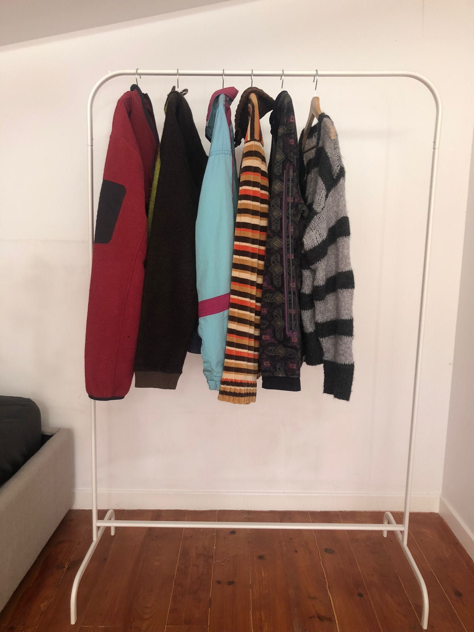Porta-roupas IKEA