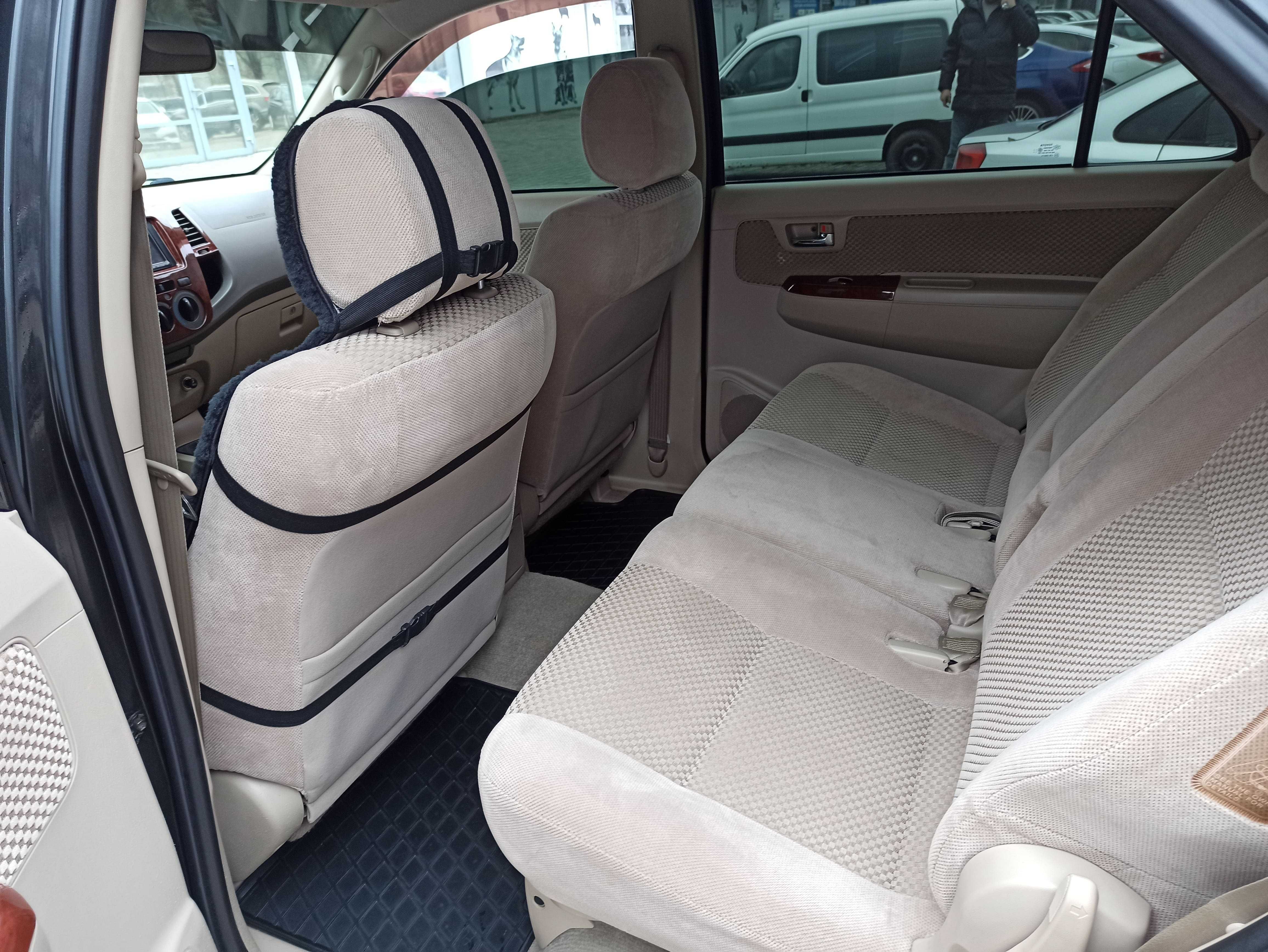 Toyota Fortuner 2007 року