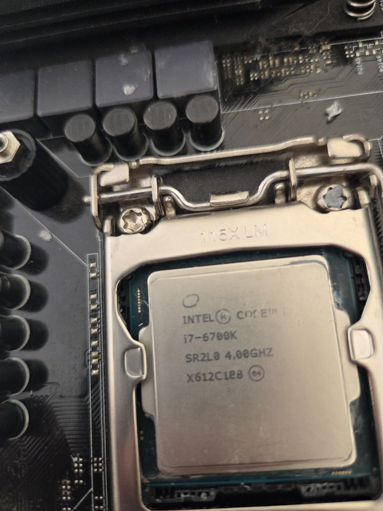 Procesor i7 6700k intel ryzen amd nvidia