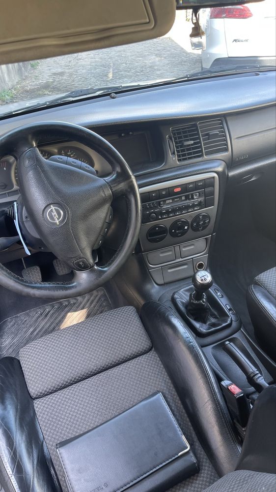 Opel vectra b 2.2 dti Sport (Com avaria)