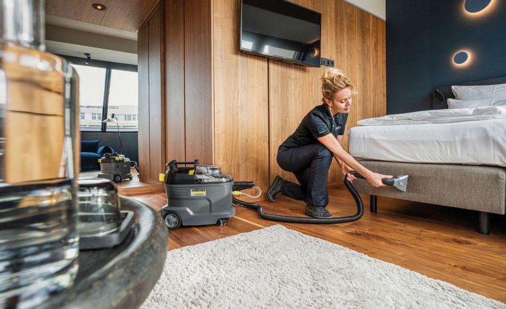 Wynajem NOWY odkurzacz piorący Karcher