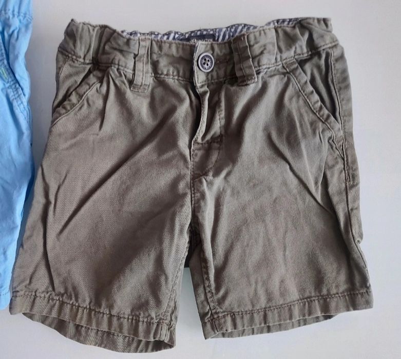 Krótkie spodenki H&M r 74 (6-12 m-cy) 100% Bawełna Khaki zielone Lato
