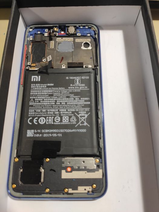 Xiaomi mi9se на запчасти