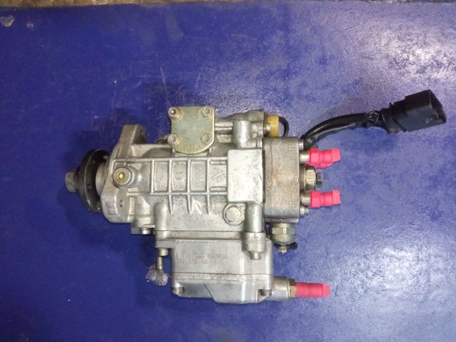 Тнвд Паливний насос 0460404972 Volkswagen Passat B4 Golf 4 Seat 1.9TDI