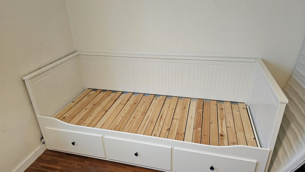 Łóżko rozkładana Ikea Hemnes z 3 szufladami