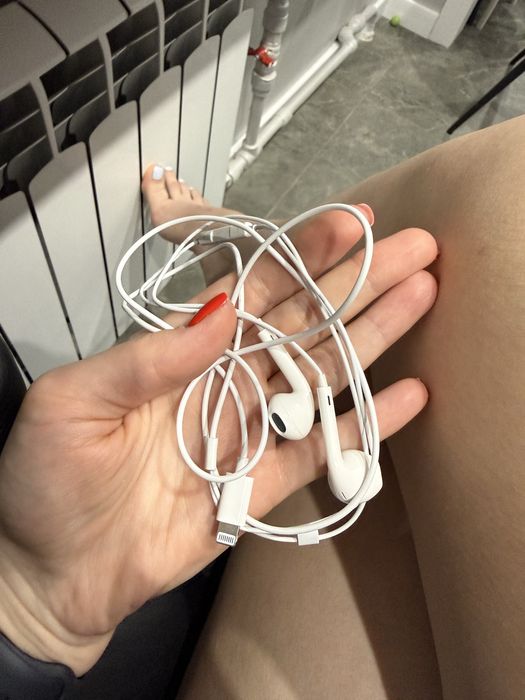 Apple earpods lightning лайтнинг наушники проводные айфон с комплекта