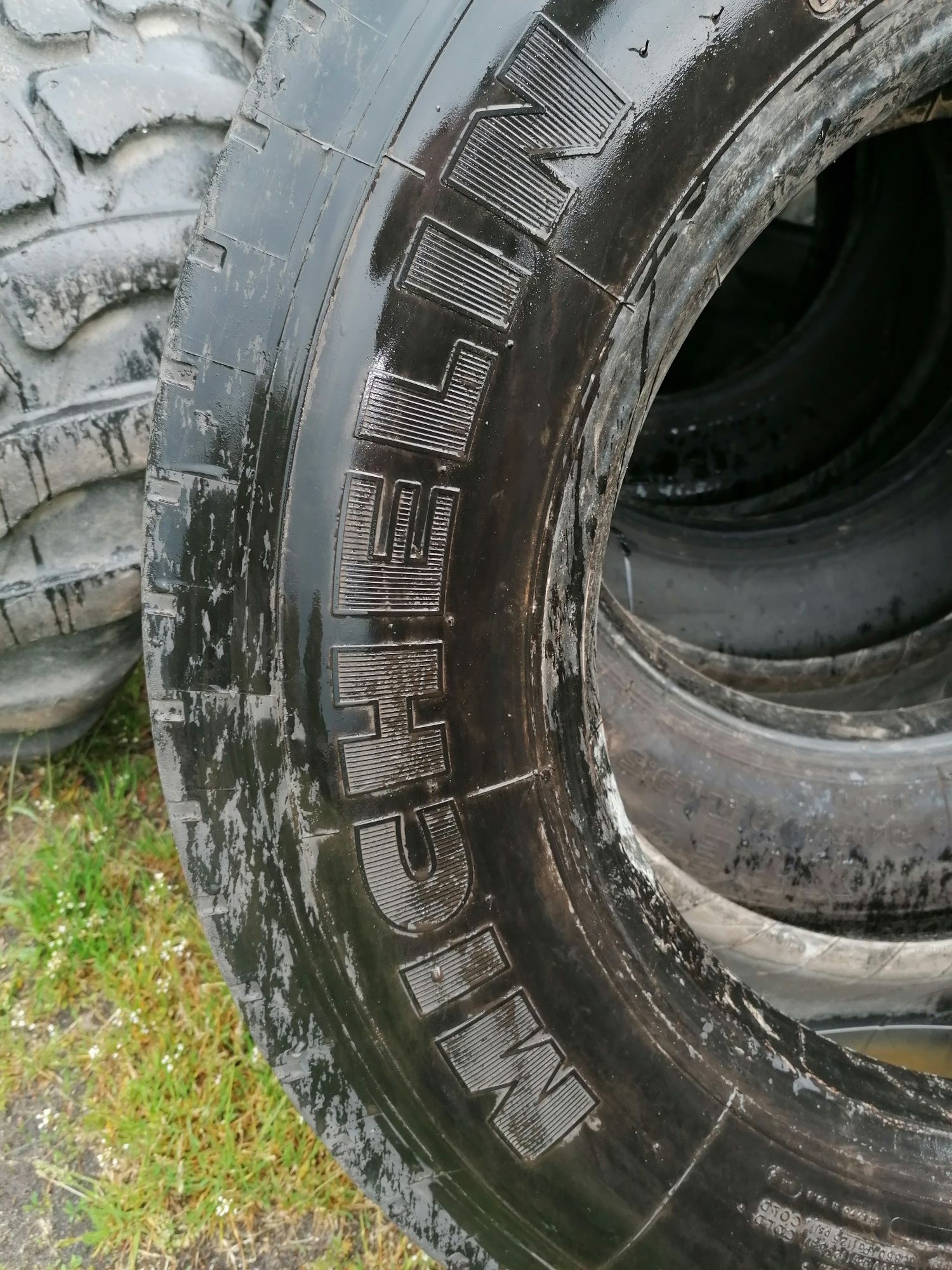 Opony 245/70r19.5 j