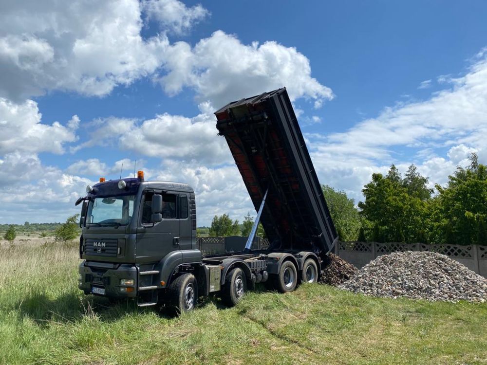 Transport, wywóz,  wywrotka 4-osiowa