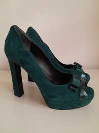 GUESS buty na obcasie 39