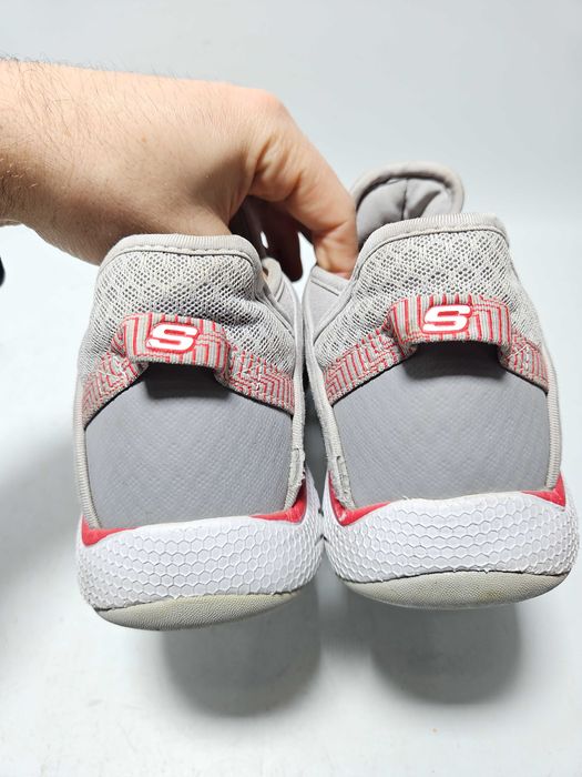 Buty robocze AMERYKAŃSKIE SKECHERS rozmiar 41 wkładka 26,5 cm