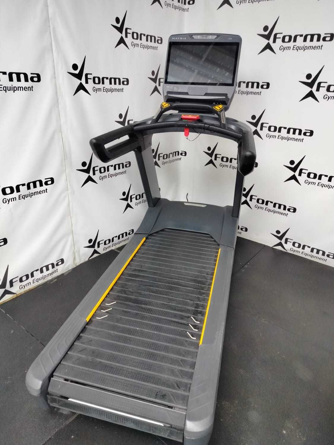 Bieżnia Matrix Performance Plus Touch XL