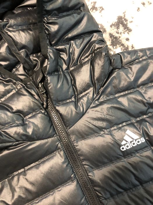 Куртка Adidas жіноча