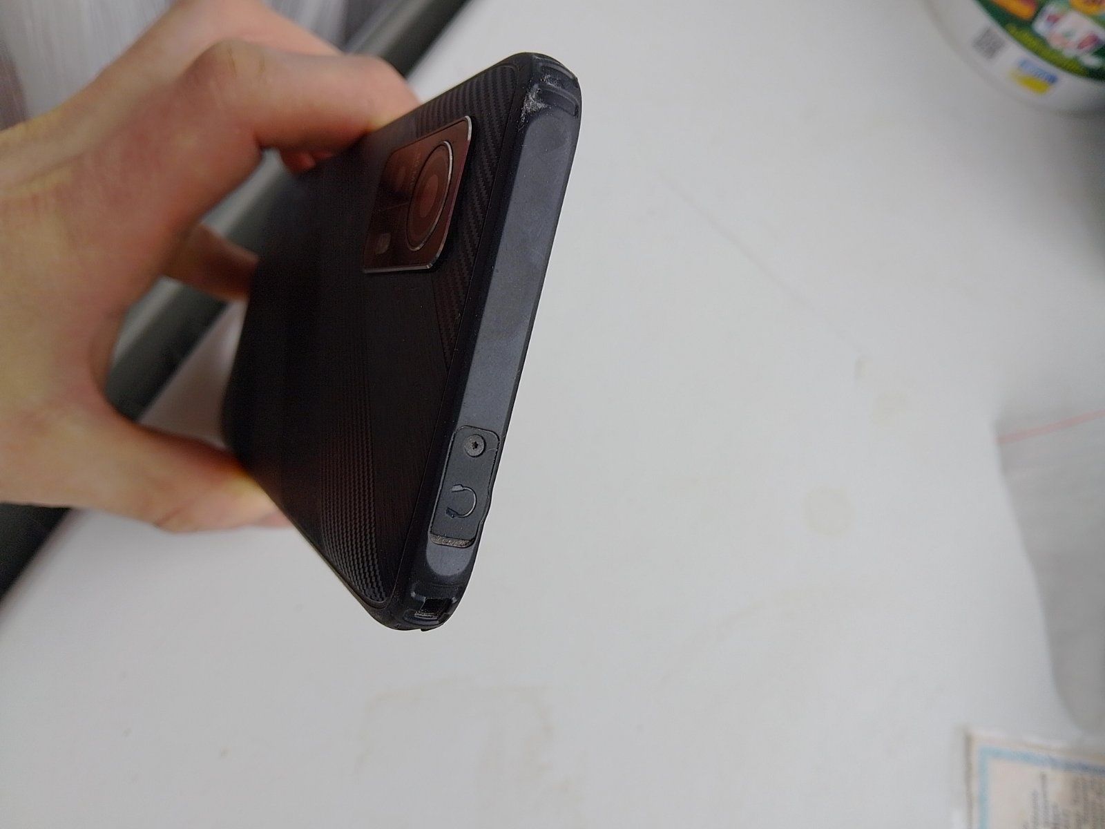Протиударний смартфон AGM H6