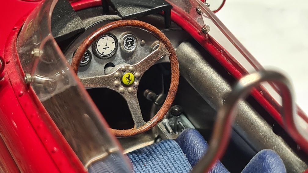 Unikat, Ferrari Dino 156 F1, 1961 Sharknose CMC 1 18
