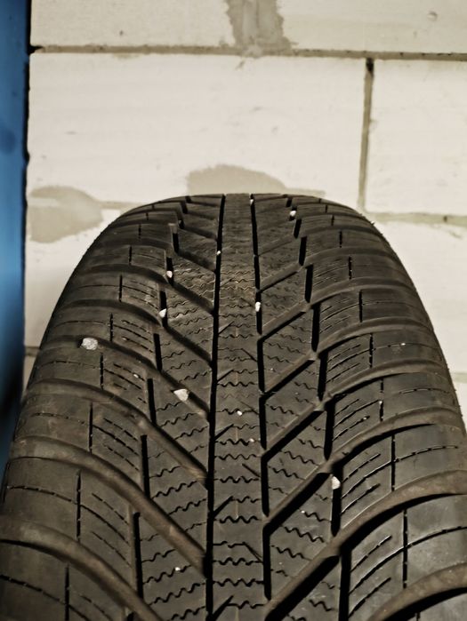 Opony całoroczne Nexen 215/55 R17 Montaż Wysyłka