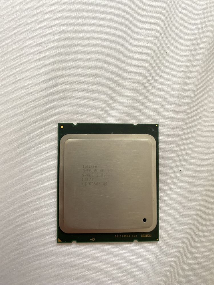 Серверный процессор Intel Xeon E5-2650 2.0