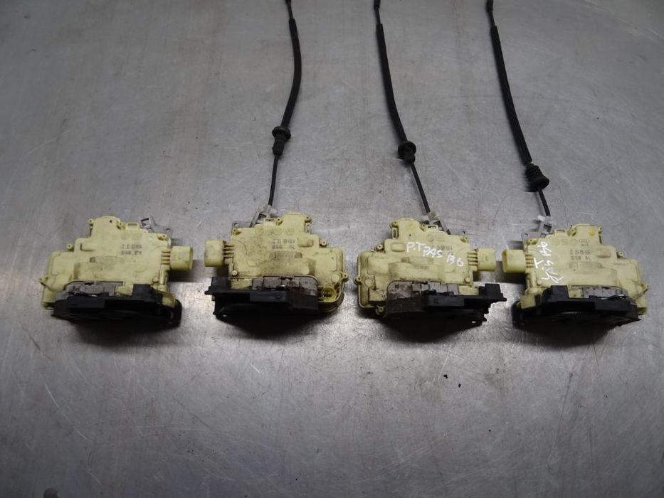 VW PASSAT B6 05-09 KOMBI 2.0TDI ZAMEK DRZWI PRAWY LEWY TYŁ