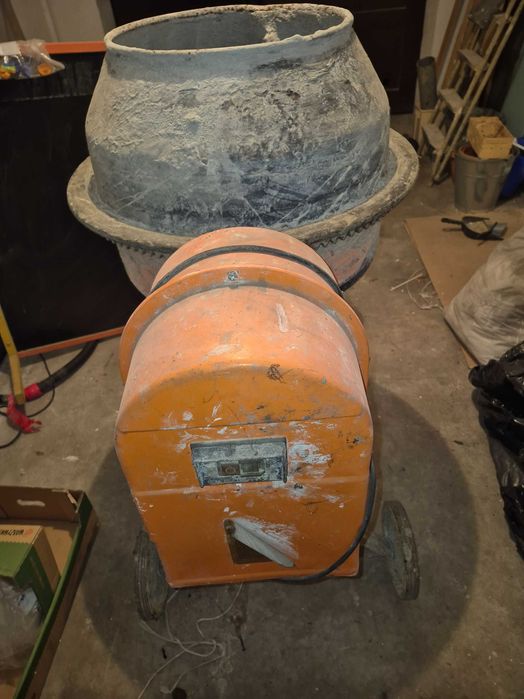 Betoniarka 230V używana