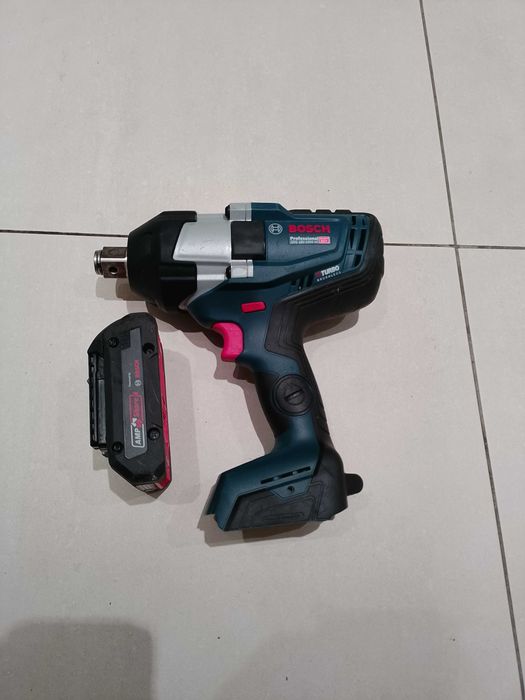 BOSCH Professional GDS 18V-1050 HC  2024 rok powystawowy BITURBO