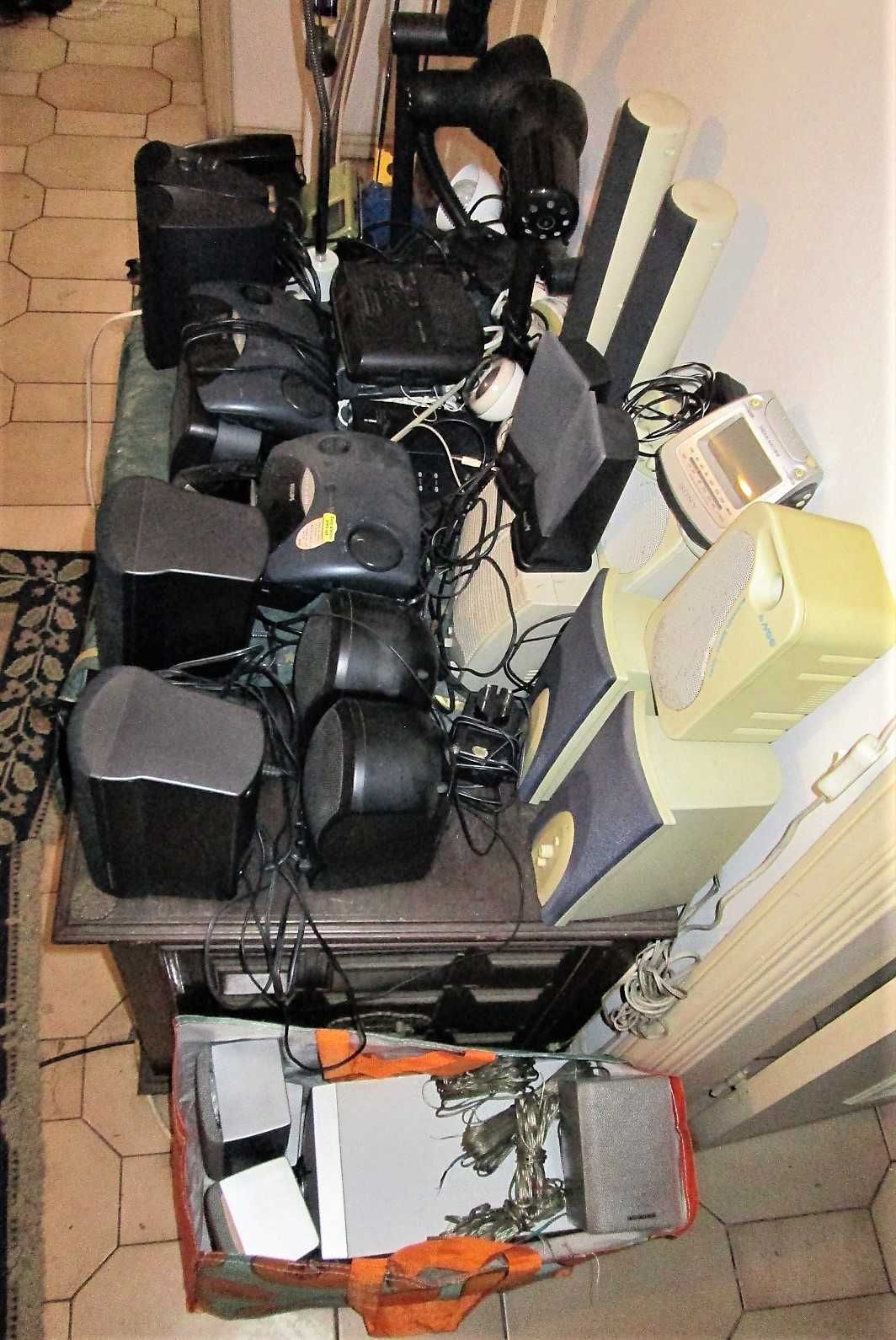 Colunas amplificadas (ativas/passivas, pilhas/corrente) SONY