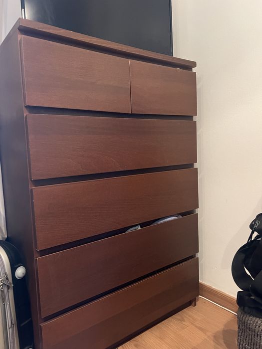 Cómoda com gavetas ikea