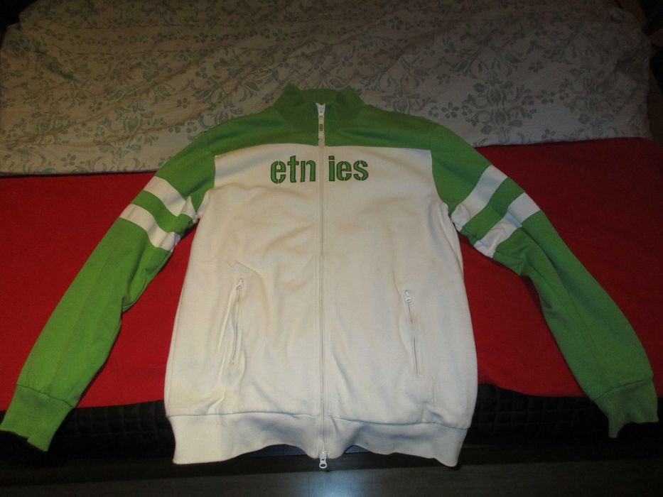 Casaco Etnies branco e verde