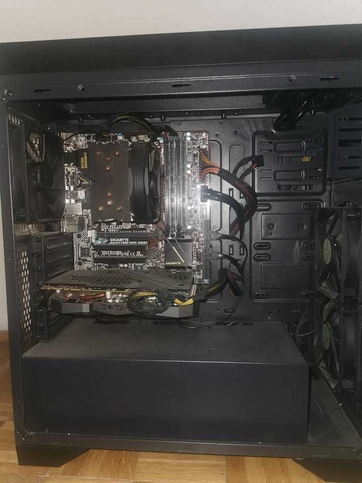 Komputer stacjonarny i5-7500 GTX 1080 Ti 16GB RAM