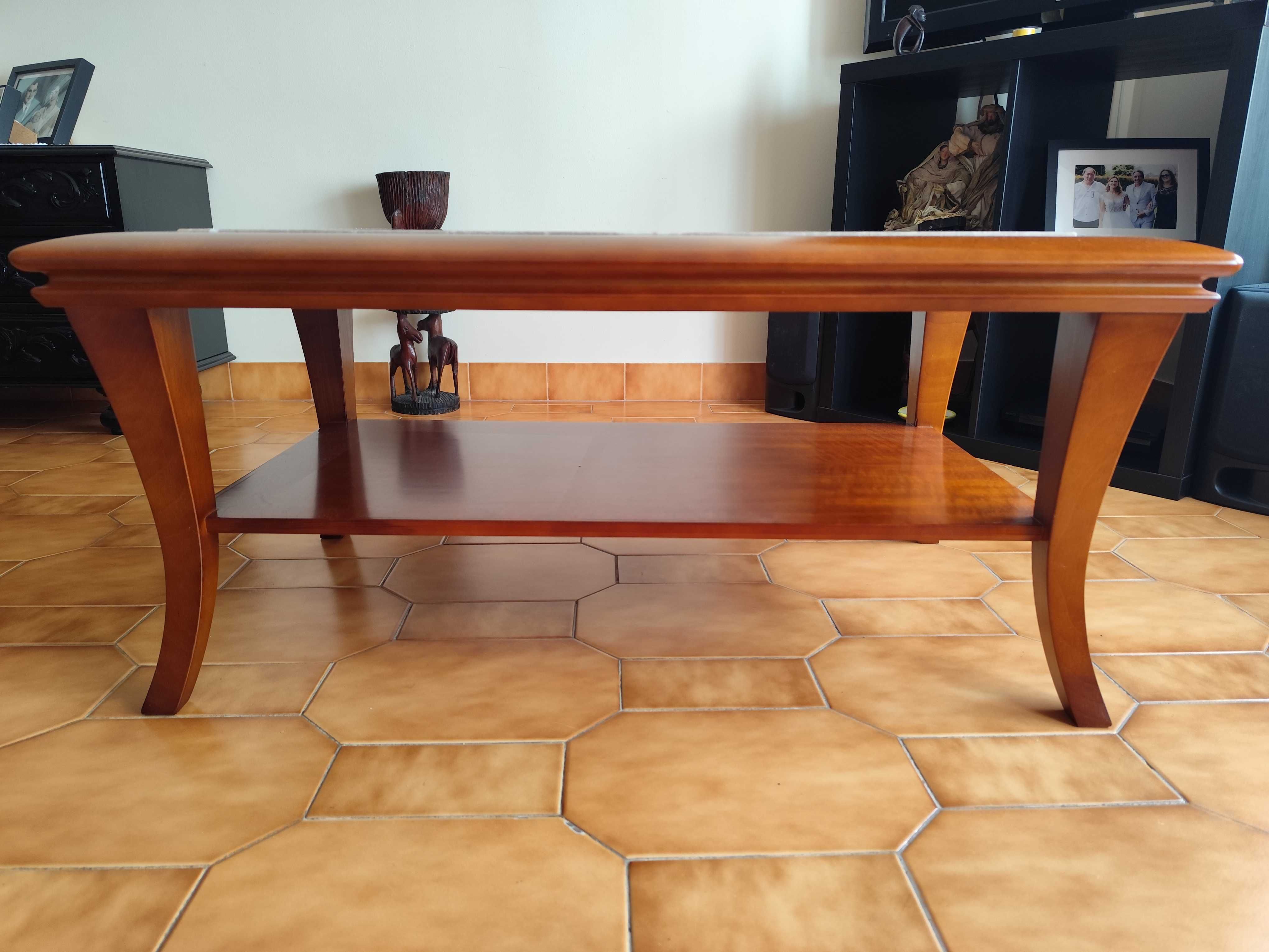 Mesa de apoio de sala
