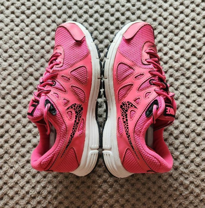 Buty Nike Revolution 2 Damskie Różowe Do Biegania 38,5 Sneakersy Tramp