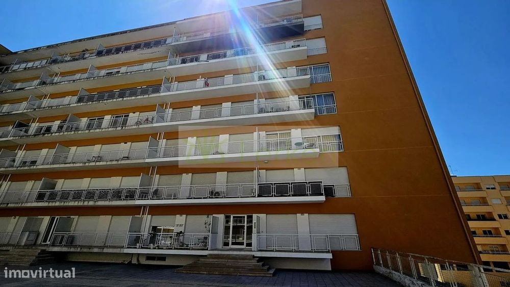 T2 a 5 minutos do Centro Braga (Real) | Garagem e elevador