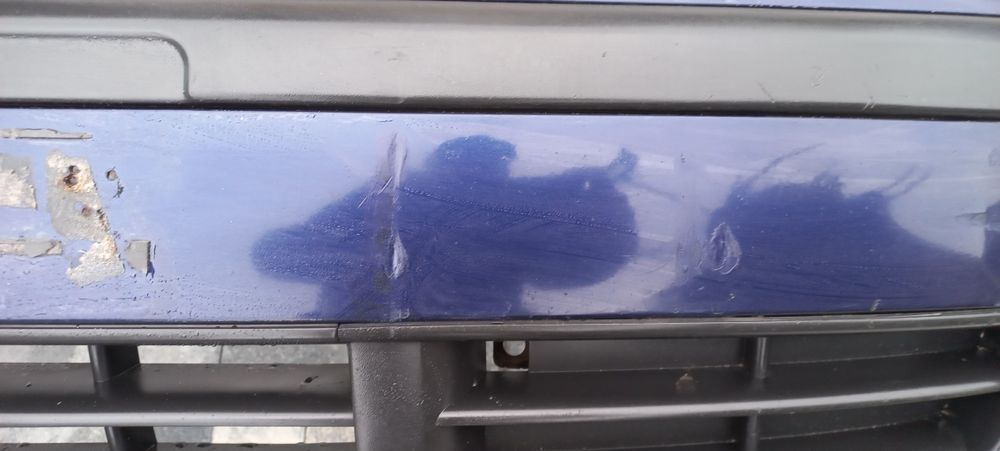 VW polo okular okularnik zderzak przód przedni granatowy lb5n