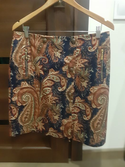 Віддам безкоштовно спідниця. Юбка блузка