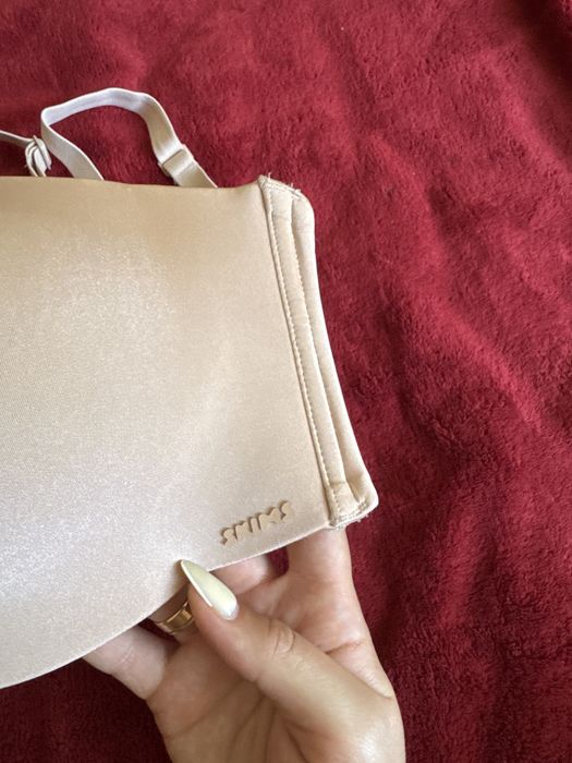 Бюстгалтер Skims, 32 DDD, безшовна білизна